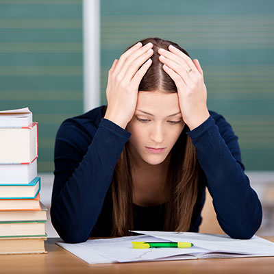 Coaching bei Prüfungsangst und Lernblockaden Pruefungsangst_Lernblockade_Schuelerin Coaching bei Prüfungsangst und Lernblockaden Bild Pruefungsangst_Lernblockade_Schuelerin